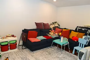 486 Champlain Ave, West Hempstead, NY 11552 - Photo 13