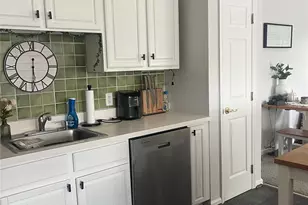 9 Commodore Cir, Port Jefferson Station, NY 11776 - Photo 13