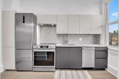 2520 Newtown Avenue #2, Astoria, NY 11102 - Photo 5