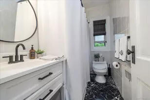 261 Central Ave, Lawrence, NY 11559 - Photo 9