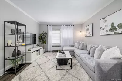 261 Central Avenue #E4, Lawrence, NY 11559 - Photo 3