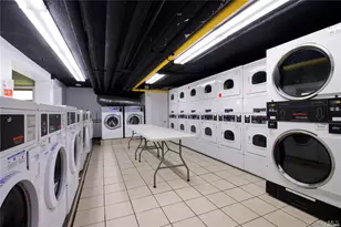 244-02 57th Dr, Douglaston, NY 11362 - Photo 17