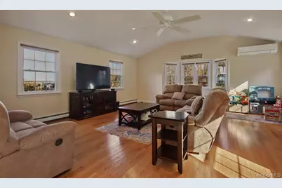 7 Farview Road, Hopewell Junction, NY 12533 - Photo 17