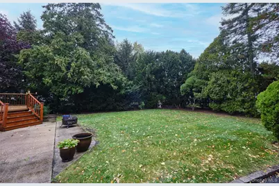 501 Tulip Avenue, Floral Park, NY 11001 - Photo 41