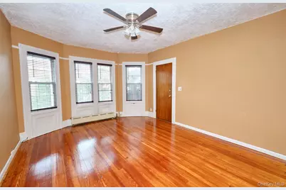 501 Tulip Avenue, Floral Park, NY 11001 - Photo 15