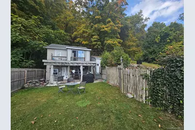 657 Jersey Avenue, Greenwood Lake, NY 10925 - Photo 3