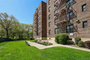 224-24 Union Tpke, Oakland Gardens, NY 11364 - Photo 21