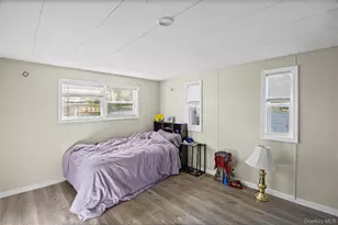 40 Buttercup Dr, Bohemia, NY 11716 - Photo 17