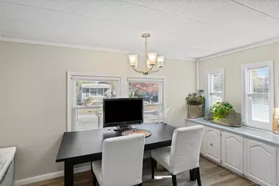 40 Buttercup Dr, Bohemia, NY 11716 - Photo 25