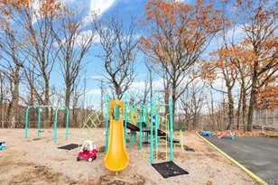 155 Sierra Vista Ln, Valley Cottage, NY 10989 - Photo 11