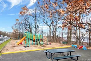 155 Sierra Vista Ln, Valley Cottage, NY 10989 - Photo 13