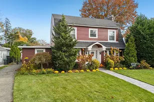 30 School St, East Williston, NY 11596 - Photo 37