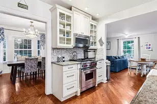 30 School St, East Williston, NY 11596 - Photo 15
