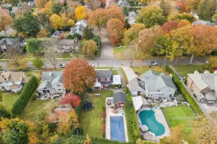 30 School St, East Williston, NY 11596 - Photo 35