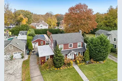 30 School Street, East Williston, NY 11596 - Photo 3