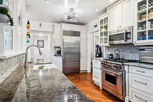 30 School St, East Williston, NY 11596 - Photo 19