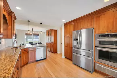 311 Devon Lane, Smithtown, NY 11787 - Photo 7