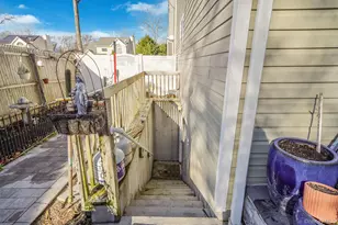 176 Bedford Ave, Mastic, NY 11950 - Photo 23