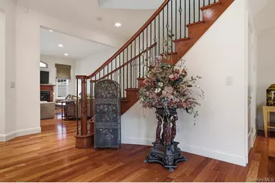 702 Equestrian Way, Westbury, NY 11590 - Photo 5