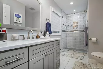 1800 Carlisle Place, Merrick, NY 11566 - Photo 17