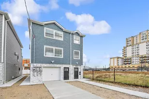 161 Beach 25th St, Far Rockaway, NY 11691 - Photo 1