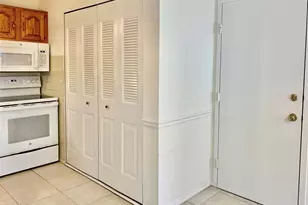 22 Knolls Dr, Stony Brook, NY 11790 - Photo 5