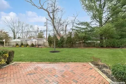 22 Knolls Drive, Stony Brook, NY 11790 - Photo 17