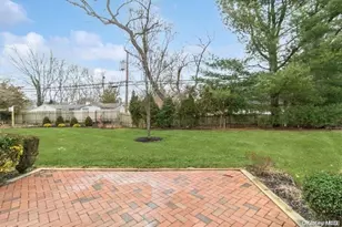 22 Knolls Dr, Stony Brook, NY 11790 - Photo 17