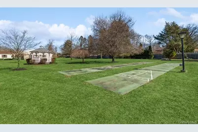 22 Knolls Drive, Stony Brook, NY 11790 - Photo 25