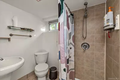 13 Gotham Street, Valley Stream, NY 11581 - Photo 15