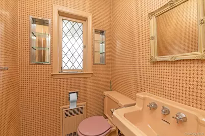 936 Madison Street, Hewlett, NY 11598 - Photo 17