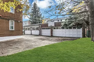 61-22 56th Dr, Maspeth, NY 11378 - Photo 3