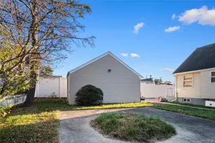 1000 Cleveland St, Uniondale, NY 11553 - Photo 15