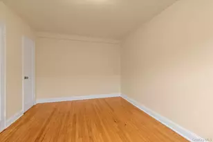 20-21 Parsons Blvd, Whitestone, NY 11357 - Photo 9