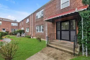 20-21 Parsons Blvd, Whitestone, NY 11357 - Photo 19