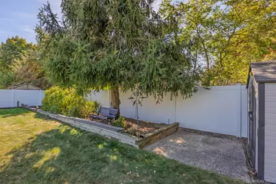 4 Lisa Court, Medford, NY 11763 - Photo 35