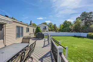 4 Lisa Ct, Medford, NY 11763 - Photo 13