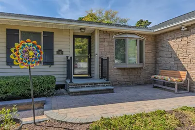 4 Lisa Court, Medford, NY 11763 - Photo 3