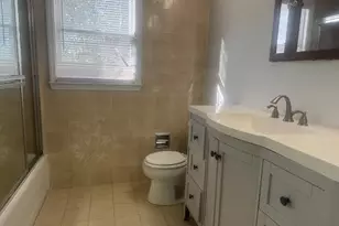 23 Gay Dr, Great Neck, NY 11024 - Photo 17