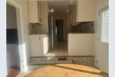 23 Gay Drive, Great Neck, NY 11024 - Photo 11