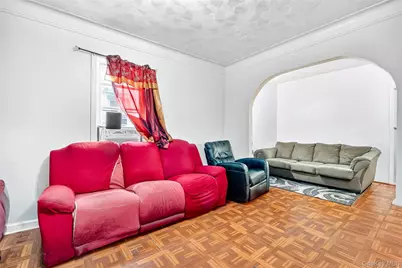 1052 Evergreen Avenue, Bronx, NY 10472 - Photo 11