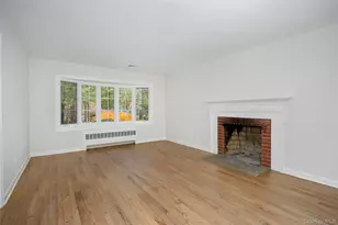 21 Hopp Ground Ln, Bedford, NY 10506 - Photo 13