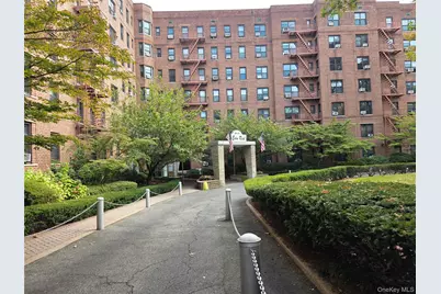 84-01 Main Street #506, Briarwood, NY 11435 - Photo 1