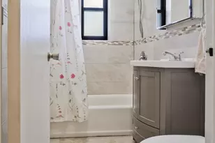 84-01 Main St, Briarwood, NY 11435 - Photo 25