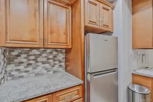 84-01 Main St, Briarwood, NY 11435 - Photo 9