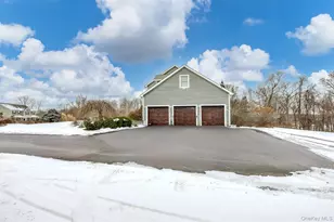 2 Garnett Hill Rd, Chester, NY 10918 - Photo 3