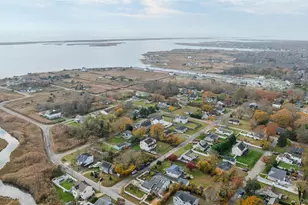 1 Elm Rd E, Mastic Beach, NY 11951 - Photo 25