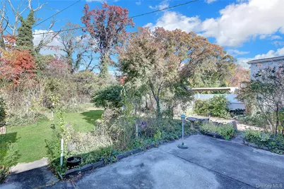 31 Poplar Street, Massapequa, NY 11758 - Photo 5