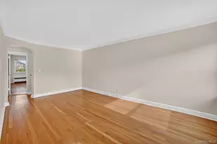 223 1/2 Delano W Ave, Yonkers, NY 10704 - Photo 5