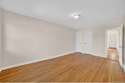 223 1/2 Delano W Avenue, Yonkers, NY 10704 - Photo 17